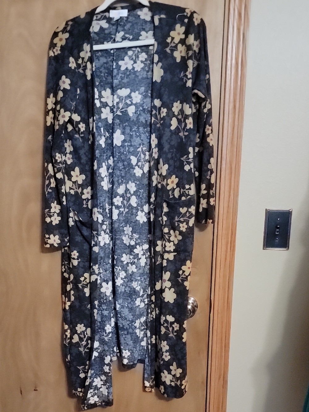LuLaRoe Black Ribbed Cardigan with yellow Floral Dots with pockets